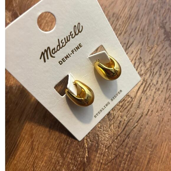 NWT Madewell Droplet Huggie Hoop Earrings In Vintage Gold - Picture 6 of 6